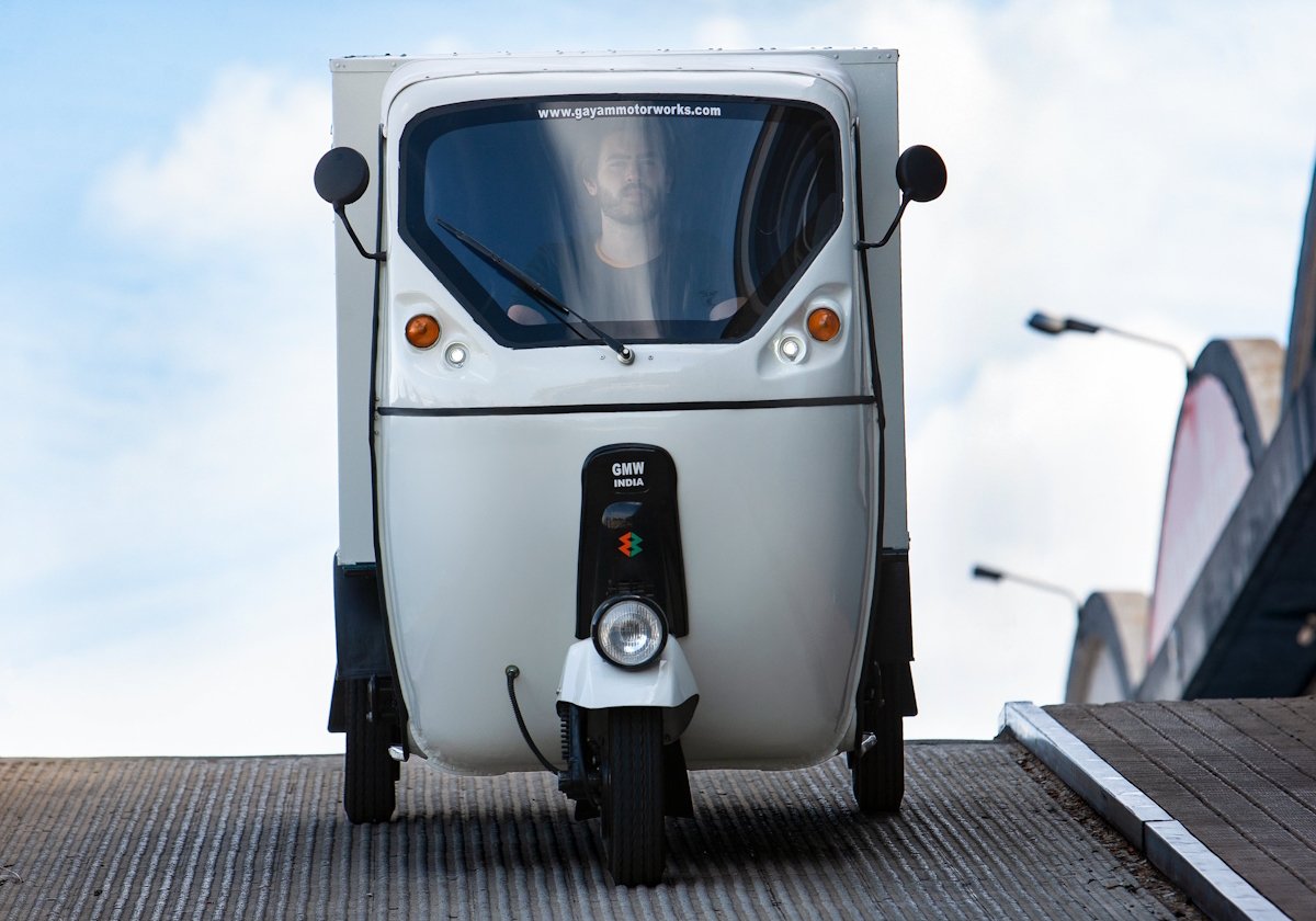 TASKMAN FRONT 04 1200X840