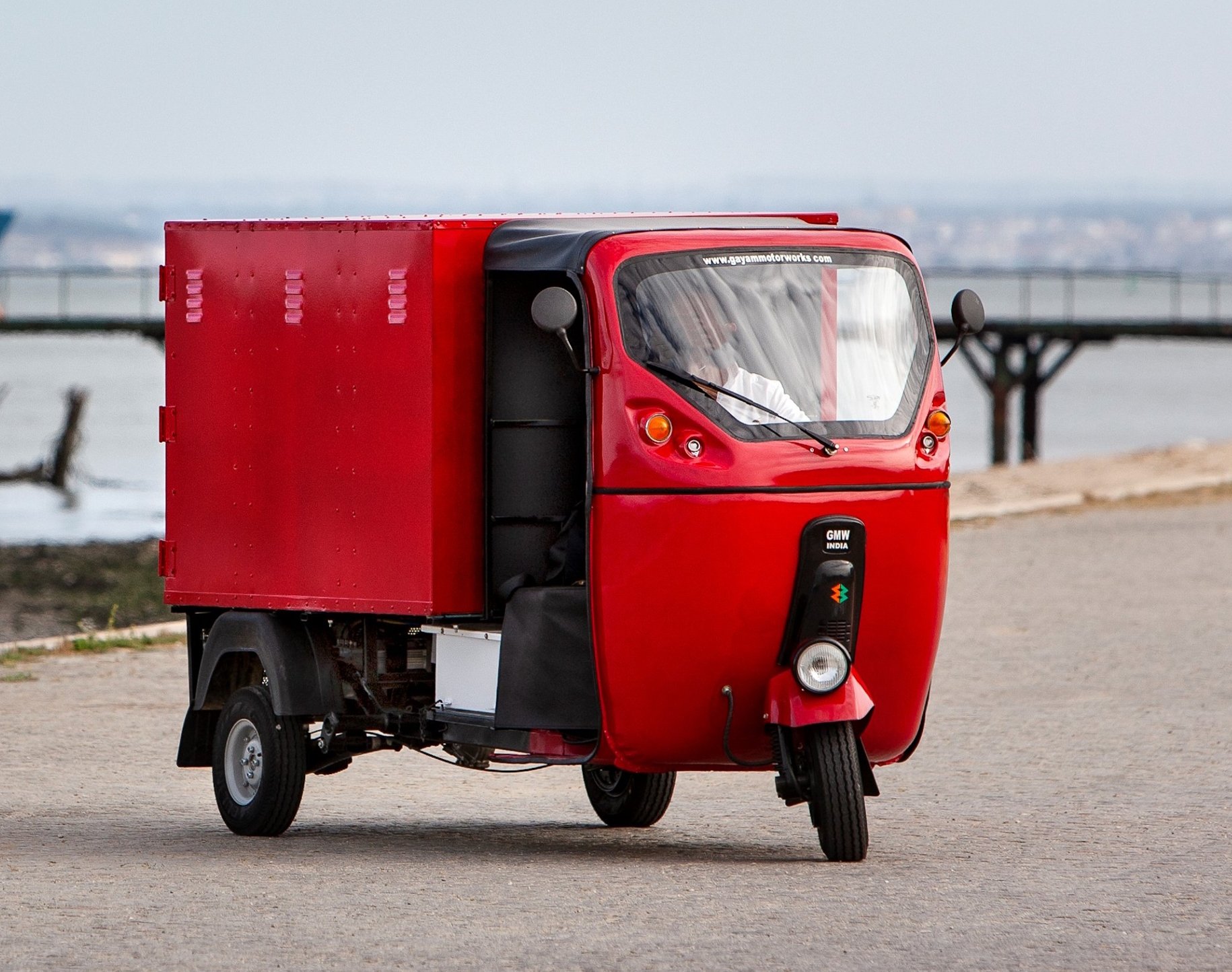 TASKMAN VERMELHO 02 1830x1444